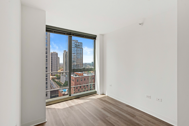 Building Photo - 3 W Wolf Point Plaza