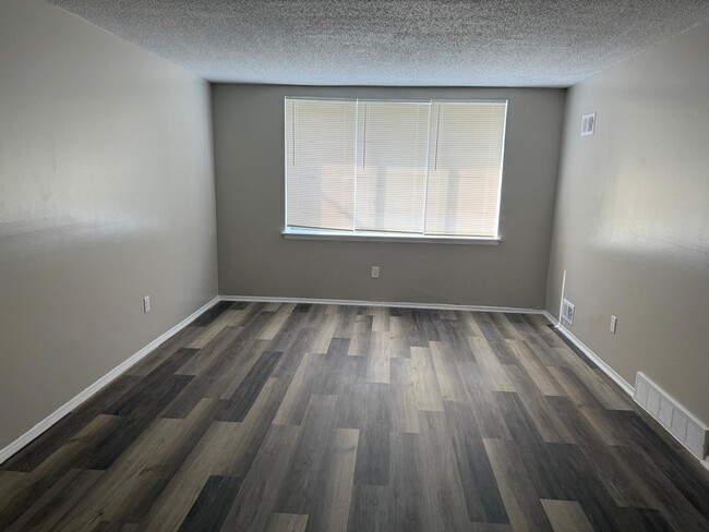 Building Photo - 24651 W McNichols Rd