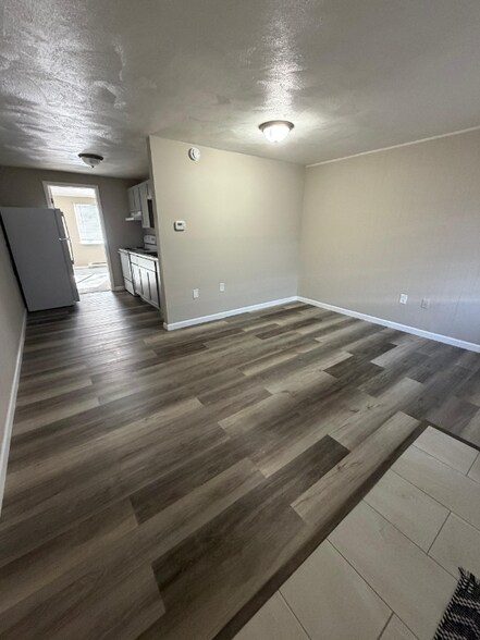 Building Photo - 1044 Brittain Rd