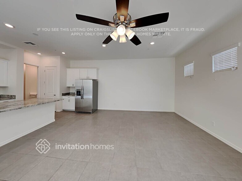 Building Photo - 1531 E Shannon St