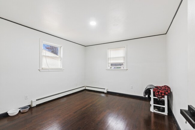 Building Photo - 45 Frederick Rd