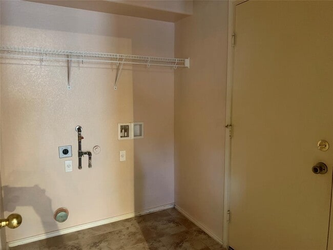 Building Photo - 18317 Great Falls Dr