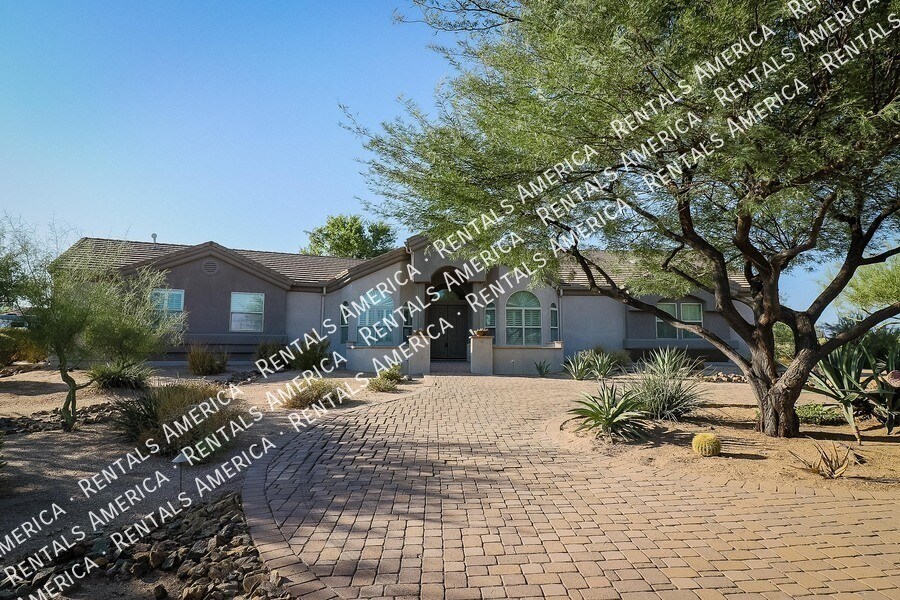 Building Photo - 14136 E Gloria Ln
