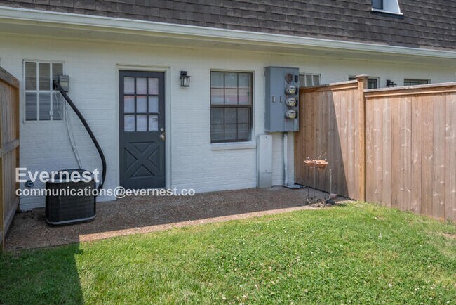 Building Photo - 324 Walton Ferry Rd