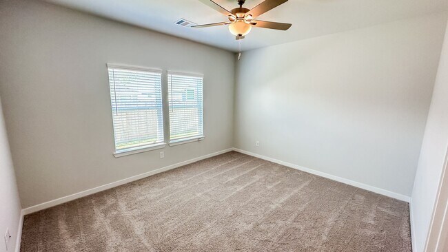 Building Photo - Brand new! Modern 3-Bedroom with Open-Conc...