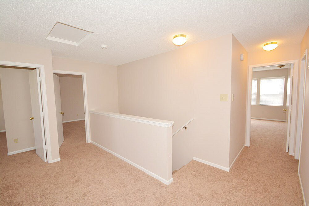 Building Photo - 2308 Harvest Moon Dr