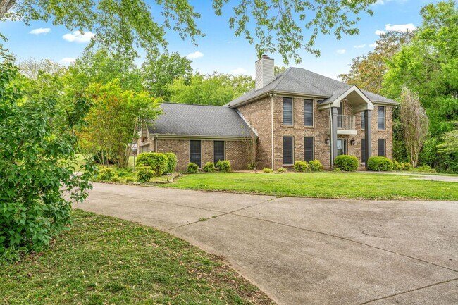 Building Photo - 108 Rolling Meadow Dr