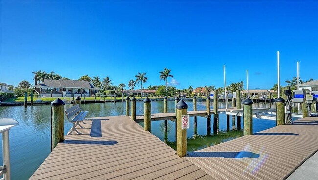 Building Photo - 690 Old Compass Rd