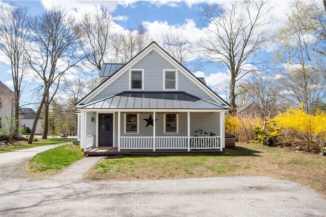 Building Photo - 33 Exeter Rd