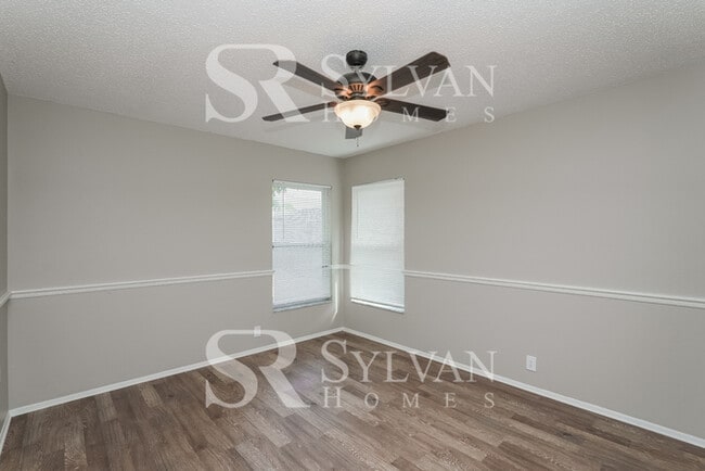 Building Photo - At Last, This Is What You Have Been Searching For!