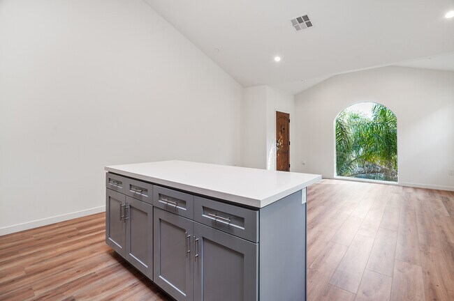 Building Photo - 5187 20th St