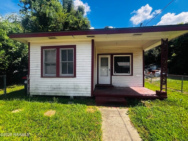 Primary Photo - 308 12th St