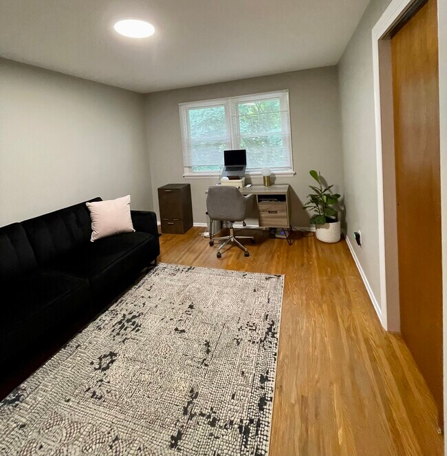 2nd bedroom- both bedrooms have large closets - 2591 Buffalo Rd