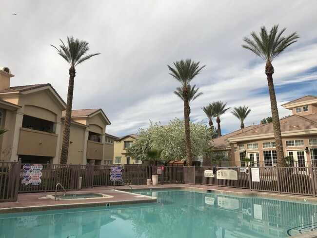 Building Photo - 3639 Water Song Dr