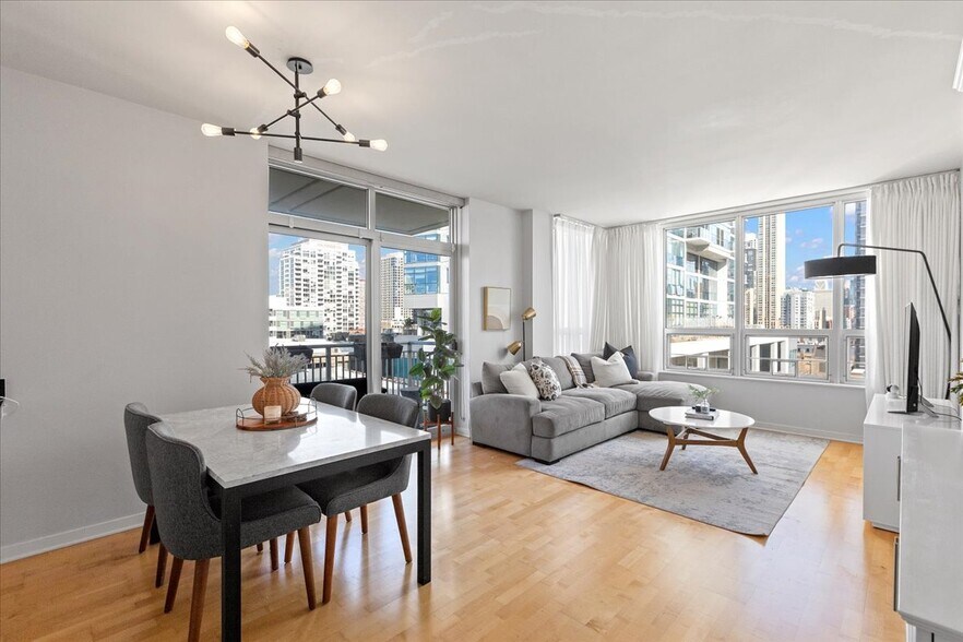 Building Photo - 330 W Grand Ave