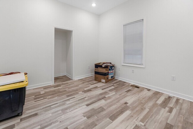Building Photo - 2110 North Avenue