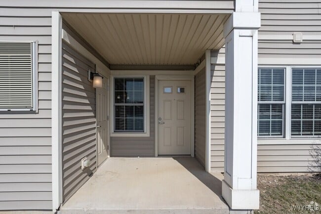 Building Photo - 1311 Deer Lakes Dr