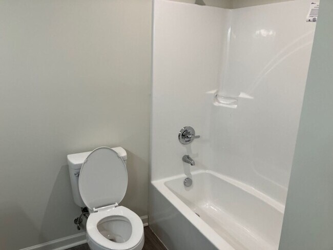 Building Photo - 6 Autumn Ridge