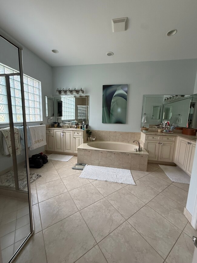 Building Photo - 6619 Monterey Point