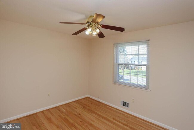 Building Photo - 3229 Ramblewood Rd