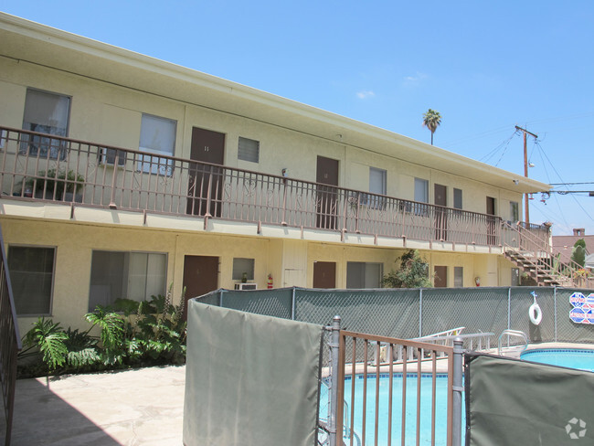 Building Photo - 447 W Monterey Ave