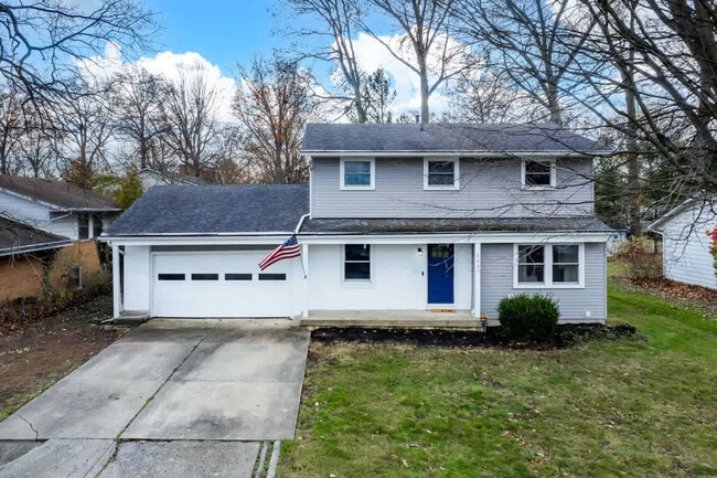 Building Photo - 4861 Pineview Dr