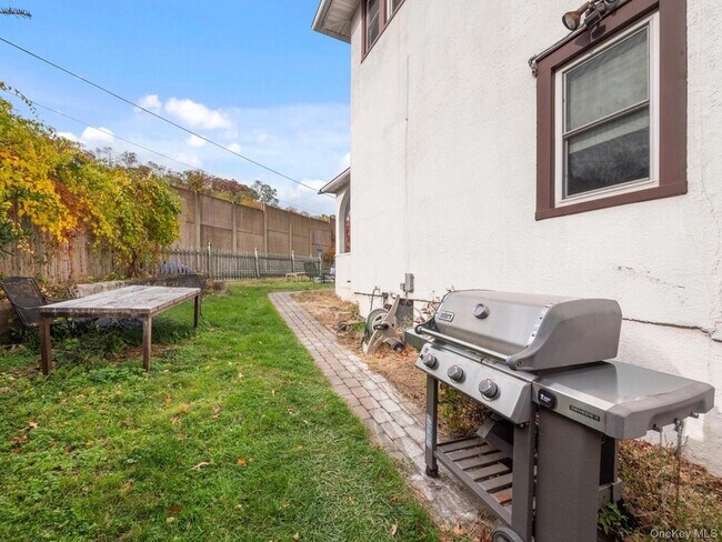 Building Photo - 109 Cooper Dr