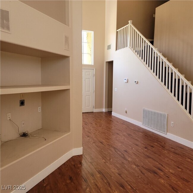 Building Photo - 10200 Turin Pl