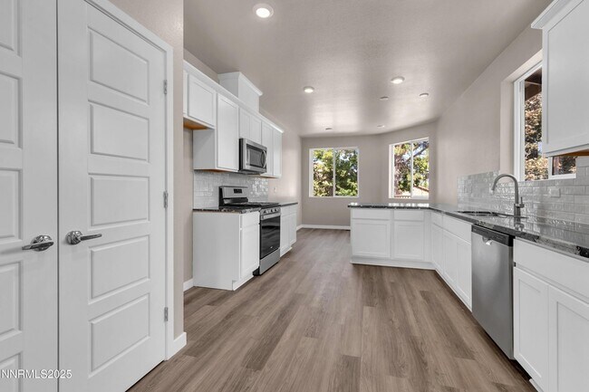 Building Photo - 1460 Copper Point Cir