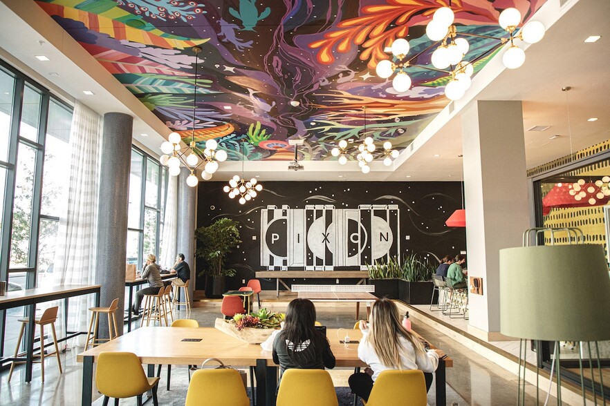 Building Photo - Pixon