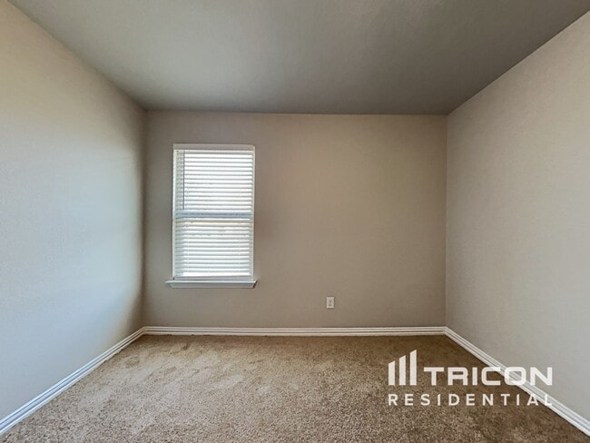 Building Photo - 1367 Star Meadow