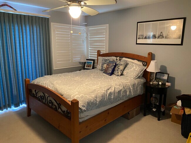 2nd bedroom - 208 36th St