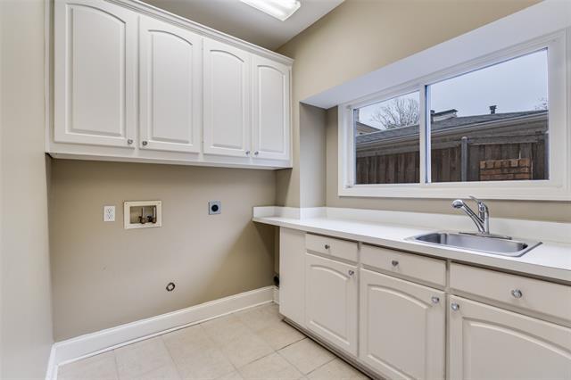 Building Photo - 4525 Bordeaux Ave