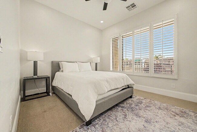 Building Photo - 7262 E Woodsage Ln