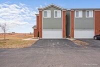 Building Photo - 940 Gillespie Ln