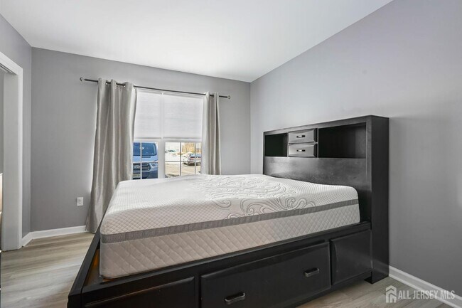 Building Photo - 1228 Morning Glory Dr