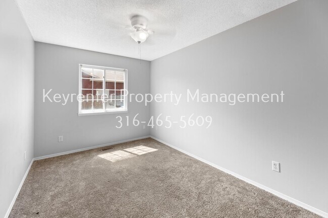 Building Photo - 1610 Summerwood St