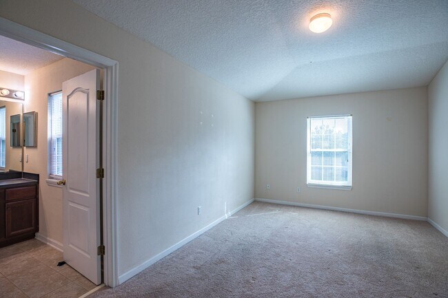 Building Photo - 1777 Biscayne Bay Cir