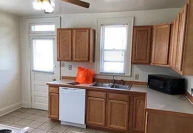 Building Photo - Charming 3-Bedroom Home in Harrison West area of Columbus – Available Now! Walk to OSU Medical Ce...