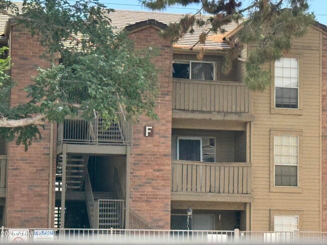 Primary Photo - 200 E Southern Ave