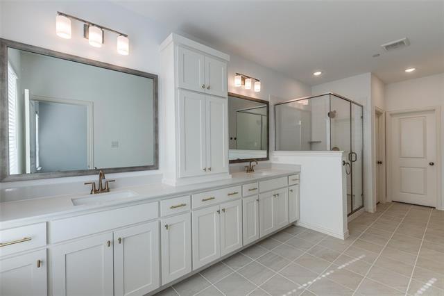 Building Photo - 8864 Scarp Hl Ln