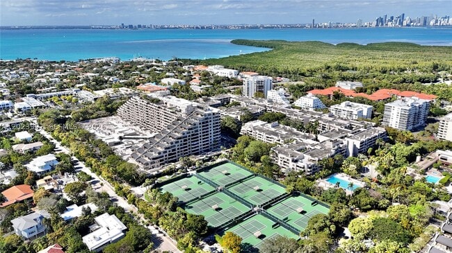 Building Photo - 151 Crandon Blvd
