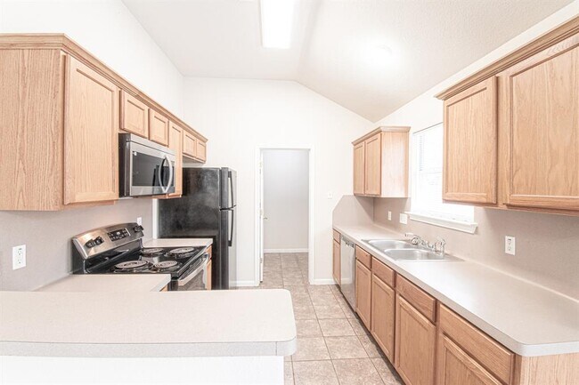 Building Photo - 10 Greenglade Ct