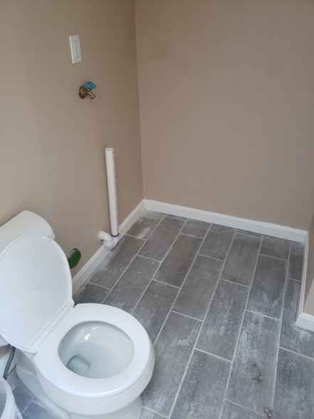 Building Photo - 11 Belvoir Rd