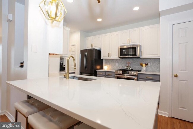 Building Photo - 12703 Gartney Ln