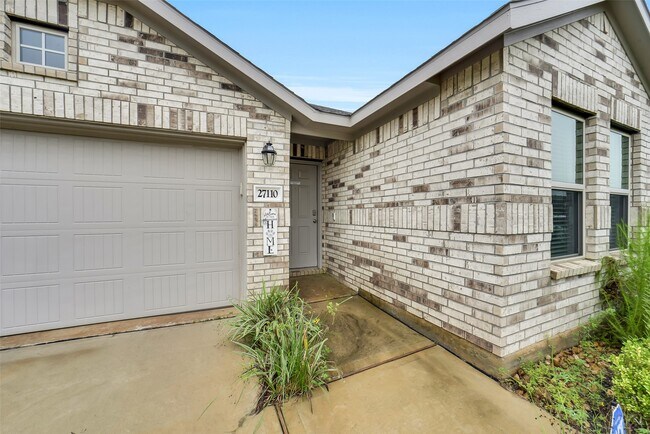 Building Photo - 27110 Breakaway Ln