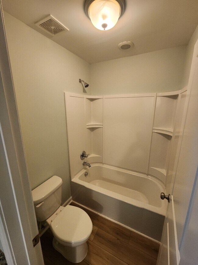 Building Photo - 3639 White Wing Cir