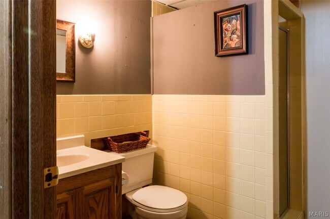 Building Photo - 115 Meadow Ln S