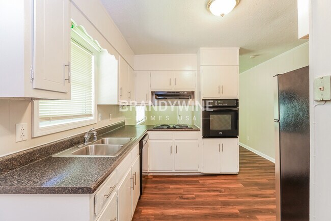 Building Photo - 4260 Carlos Ct