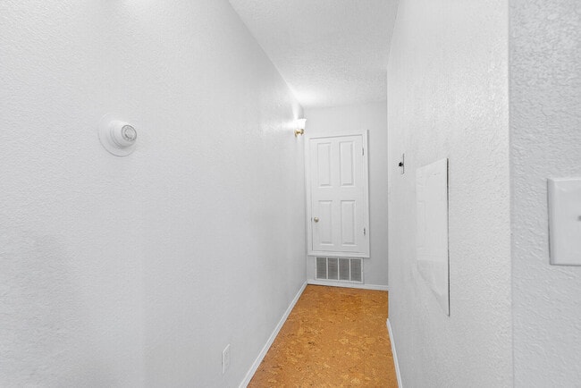 Building Photo - 4920 La Cienega St NW